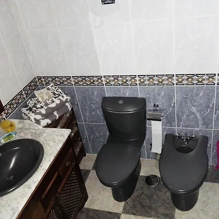 Reducto's Guest house *